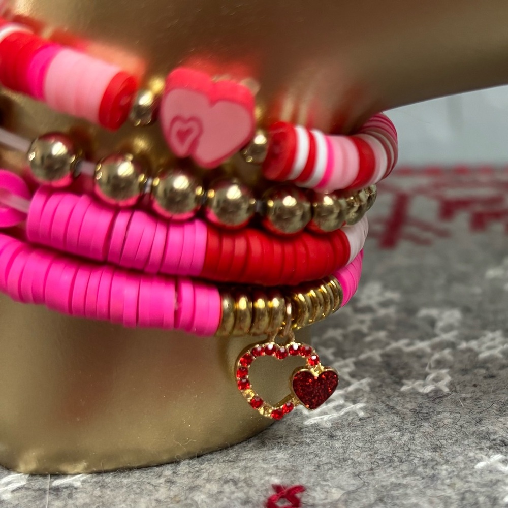 Love Hand Symbol with Bracelets - Picture 6 of 7